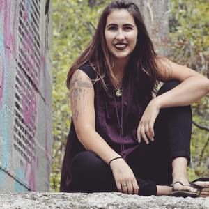 Meet your Posher, Hannah